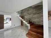 Casa en Venta moderna estrenar zona lomas de...