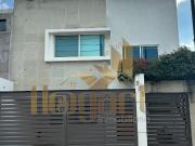 Casa EN VENTA moderna y equipada en Santa Fe II – Zona...