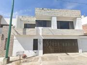 CASA EN VENTA MONTE EVEREST