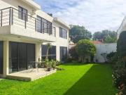 Casa en Venta, Morillotla, 3 recámaras, jardín privado y...