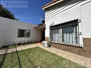 CASA EN VENTA DE CUATRO AMBIENTES EN VENTA MORON SUR...