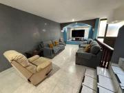 Casa en VENTA muy cerca de la paloma