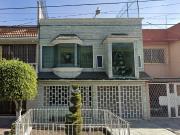CASA EN VENTA MUY ECONOMICA, PROPIEDAD ADJUDICADA Av....