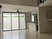 Casa en venta. Núcleo Sodzil Norte de Mérida, Yucatán