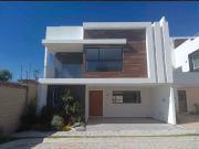 Casa en Venta Nueva con recámara en planta baja Lomas de...