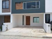 CASA EN VENTA NUEVA EN CAÑADAS TRES MARÍAS 152 M2...