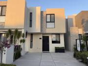 CASA EN VENTA NUEVA EN INTERLOMAS