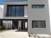 CASA EN VENTA Nueva. Los Pinos Campestre, cerca Bugambilias