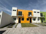 CASA EN VENTA NUEVA POR COLON Y PATRIA EN PRIVADA