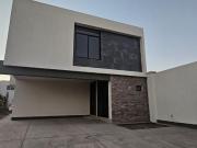 CASA EN VENTA NUEVA PRIVADA PASEOS DE ALCAZAR...