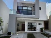 Casa en Venta Nuevo Refugio, Estudio, Sala TV