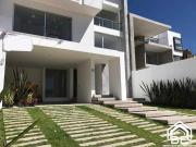 Casa en Venta o Renta, Bosque Esmeralda, Atizapán de...