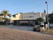 CASA EN VENTA O RENTA CONDOMINIO LA RICA JURIQUILLA...