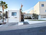 CASA EN VENTA O RENTA EN BOSQUES DE SAN FRANCISCO FRENTE...