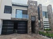 Casa en Venta o Renta en Club de Golf San Carlos, Metepec