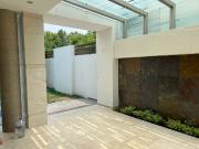 CASA EN VENTA O RENTA EN COTO EN FRACC. PUERTA DE HIERRO