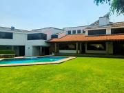 CASA EN VENTA O RENTA EN FRACCIONAMIENTO CON VIGILANCIA...