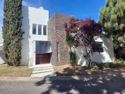 casa en venta o renta en fraccionamiento hacienda mirage...