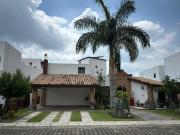 CASA EN VENTA O RENTA EN FRACCIONAMIENTO LA MISIÓN EN UN...
