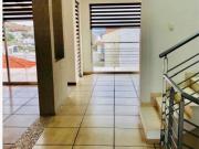 CASA EN VENTA O RENTA EN LOMAS VERDES