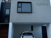 Casa en venta o renta en Privada Valparaiso, Parque...