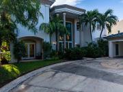 CASA EN VENTA o RENTA EN RESIDENCIAL CAMPESTRE