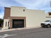 Casa en Venta o Renta en Santa Barbara Residencial