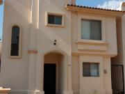 Casa en venta o renta en Villa California, Coto San Fernando