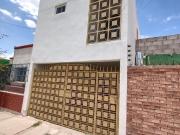CASA EN VENTA O RENTA EN ZONA CENTRO