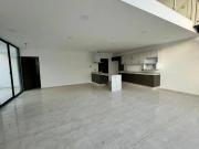 Casa en venta o renta, privada de 4 casas, jardines...