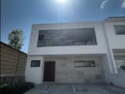 CASA EN VENTA O RENTA SAN ISIDRO NUEVO JURIQUILLA QUERETARO