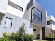 CASA EN VENTA OCOYOACAC LA ESCONDIDA RESIDENCIAL MOD LAGO