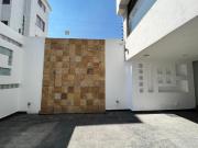 Casa en Venta, 606 m² terreno, 5 recámaras, 2 accesos en...