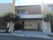 CASA EN VENTA PARA ESTRENAR EN CUMBRES