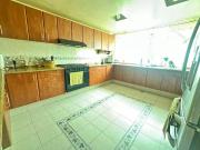 Casa en venta para remodelar en calle Quijote Lomas de...