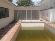 Casa en venta para remodelar y/o Bodega en renta,...