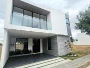 CASA EN VENTA PARQUE COLIMA LOMAS DE ANGELOPOLIS AMPLIO...