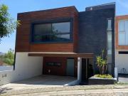 CASA EN VENTA PARQUE CUERNAVACA LOMAS DE ANGELOPOLIS