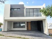 CASA EN VENTA EN LOMAS DE ANGELOPOLIS, PARQUE CUERNAVACA