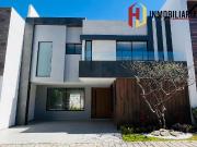 CASA EN VENTA PARQUE GUANAJUATO, LOMAS DE ANGELOPOLIS
