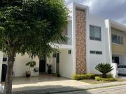 Casa en VENTA Parque Guanajuato Lomas de Angelópolis...