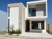 CASA EN VENTA PARQUE MALTA LOMAS DE ANGELOPOLIS CASCATTA...