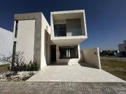 CASA EN VENTA PARQUE MALTA LOMAS DE ANGELOPOLIS PUE