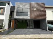 CASA EN VENTA PARQUE MICHOACAN, LOMAS DE ANGELÓPOLIS