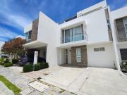 Casa en Venta Parque Natura II, Cluster con alberca,...