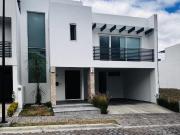 Casa en Venta Parque Veneto Lomas de Angel?polis II