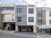 Casa en Venta Paseo Del Vergel Monterrey