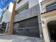 CASA EN VENTA, PEDREGAL LA SILLA