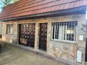 CASA EN VENTA PH 3 DORM PATIO GARAJE AL FRENTE