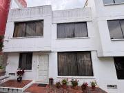 EN VENTA CASA 3 DORM. DOS PLANTAS Y TERRAZA CARCELEN...
